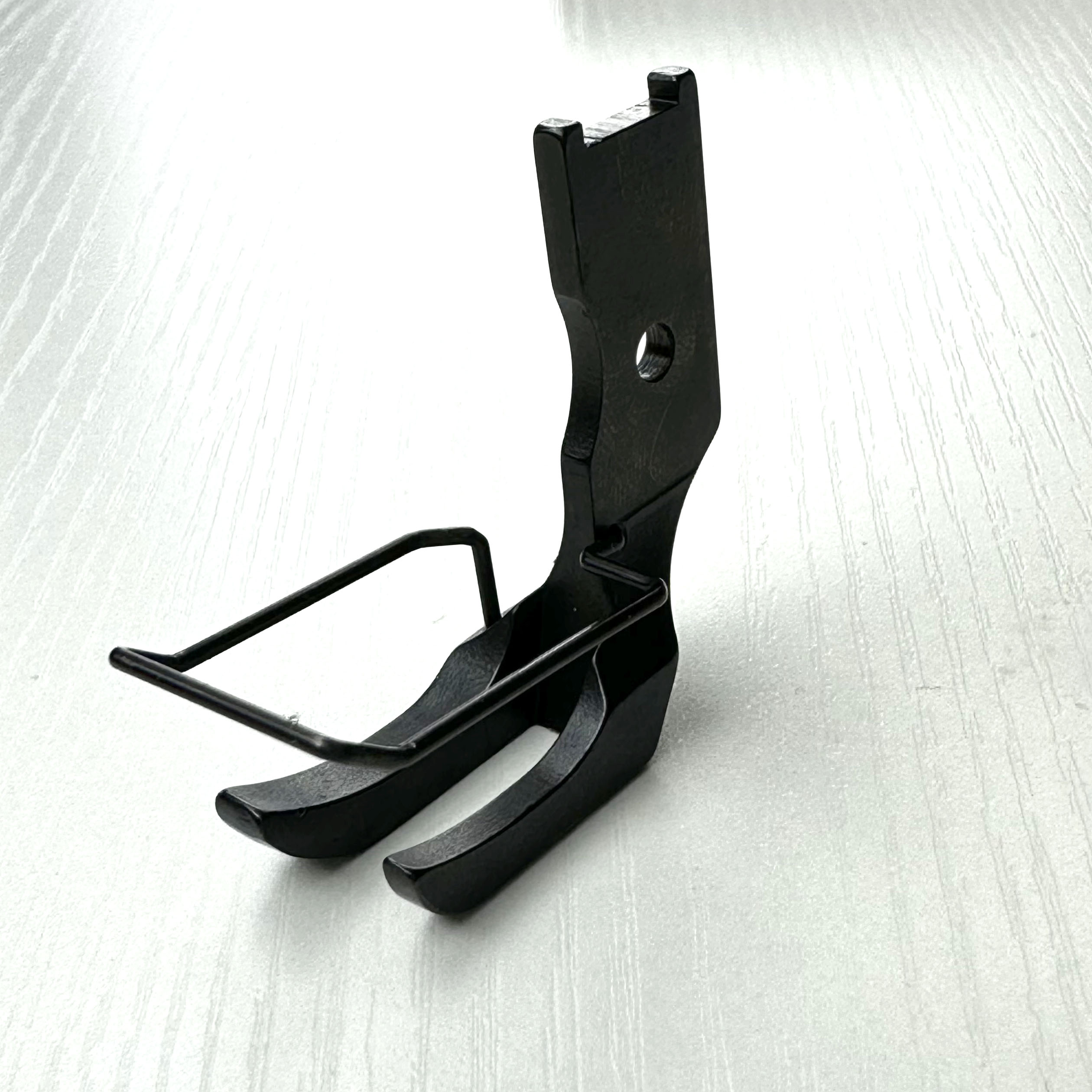 Compensating Foot (Right 1/4 6.5 mm) for Juki TL & J-150 QVP Machines -  Juki Junkies